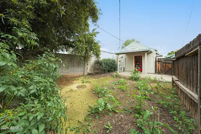 1023 E Meadowbrook Avenue #2, Phoenix, AZ 85014 - Photo 23