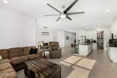 18083 W Wolf Street, Goodyear, AZ 85395 - Photo 11