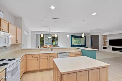 18232 N Villa Bella Drive, Surprise, AZ 85374 - Photo 17