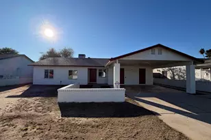 7639 W Heatherbrae Dr, Phoenix, AZ 85033 - Photo 1