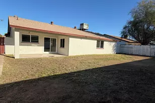 7639 W Heatherbrae Dr, Phoenix, AZ 85033 - Photo 15