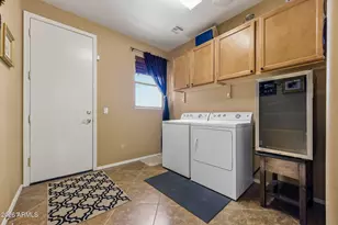 45558 W Mountain View Rd, Maricopa, AZ 85139 - Photo 11