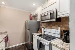 7625 E Camelback Rd, Scottsdale, AZ 85251 - Photo 9