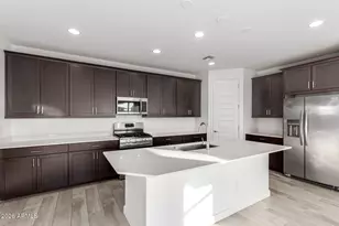 5630 S 26th Ln, Phoenix, AZ 85041 - Photo 7