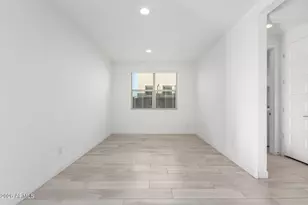 5630 S 26th Ln, Phoenix, AZ 85041 - Photo 21