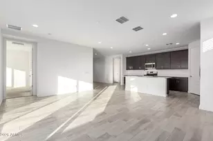 5630 S 26th Ln, Phoenix, AZ 85041 - Photo 5