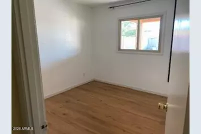 3146 N 64th Drive, Phoenix, AZ 85033 - Photo 9