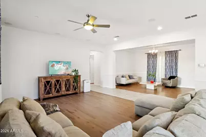 866 E Lowell Avenue, Gilbert, AZ 85295 - Photo 17