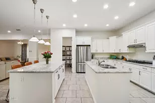 866 E Lowell Ave, Gilbert, AZ 85295 - Photo 11