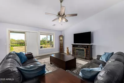 32431 N 226th Avenue, Wittmann, AZ 85361 - Photo 11