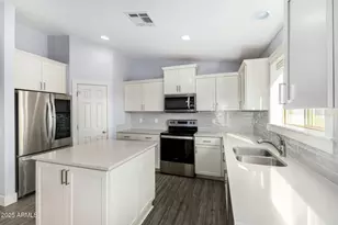 32431 N 226th Ave, Wittmann, AZ 85361 - Photo 11