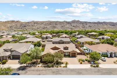 2915 E Constance Way, Phoenix, AZ 85042 - Photo 45