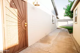 919 W Lodge Dr, Tempe, AZ 85283 - Photo 45