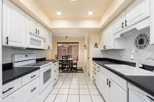 12555 W Seneca Dr, Sun City West, AZ 85375 - Photo 15