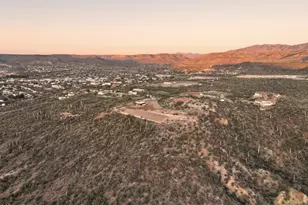 35190 S April Dr, Black Canyon City, AZ 85324 - Photo 51