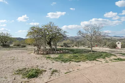 35190 S April Drive, Black Canyon City, AZ 85324 - Photo 41