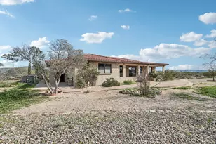 35190 S April Dr, Black Canyon City, AZ 85324 - Photo 39