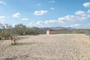 35190 S April Dr, Black Canyon City, AZ 85324 - Photo 27