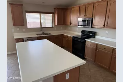 23031 W Solano Drive W, Buckeye, AZ 85326 - Photo 11