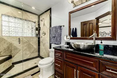 5760 N Scottsdale Road, Paradise Valley, AZ 85253 - Photo 11