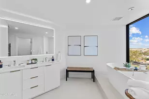 1040 E Osborn Rd, Phoenix, AZ 85014 - Photo 59