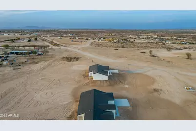 2103 S Hasayampa Road, Tonopah, AZ 85354 - Photo 13