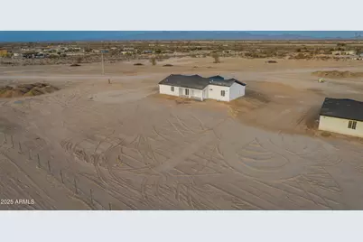 2103 S Hasayampa Road, Tonopah, AZ 85354 - Photo 9