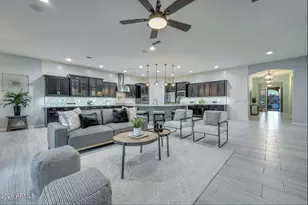 9326 W Daley Ln, Peoria, AZ 85383 - Photo 3