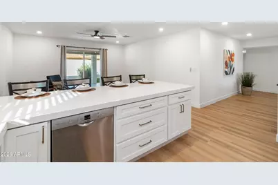 646 W Woodman Drive, Tempe, AZ 85283 - Photo 5