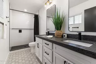 646 W Woodman Dr, Tempe, AZ 85283 - Photo 21