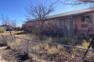 1639 E 19th St, Douglas, AZ 85607 - Photo 1