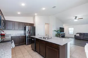 738 W Jardin Dr, Casa Grande, AZ 85122 - Photo 13