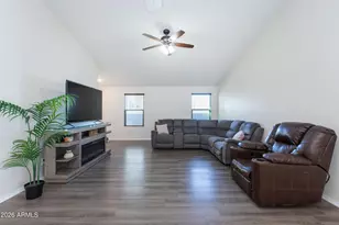 738 W Jardin Dr, Casa Grande, AZ 85122 - Photo 1