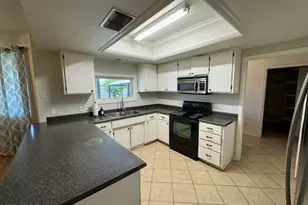 655 N Gentry Cir, Mesa, AZ 85213 - Photo 5