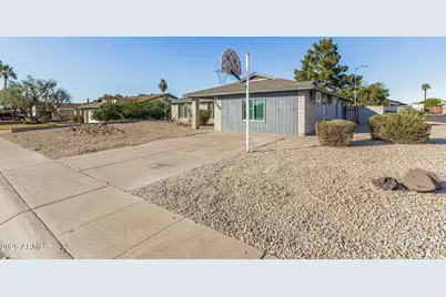 4318 W Windrose Drive, Glendale, AZ 85304 - Photo 3