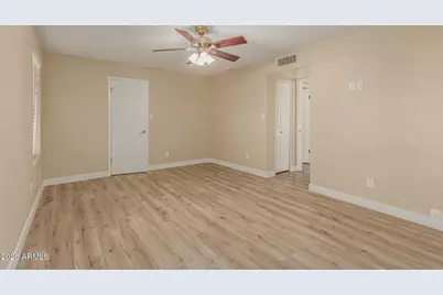 4318 W Windrose Drive, Glendale, AZ 85304 - Photo 13