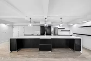 7960 E Camelback Rd, Scottsdale, AZ 85251 - Photo 3