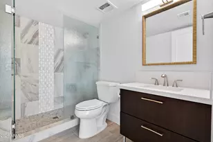 7960 E Camelback Rd, Scottsdale, AZ 85251 - Photo 19