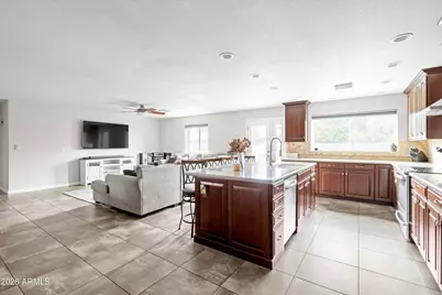 1955 W Shady Glen Avenue, Phoenix, AZ 85023 - Photo 15