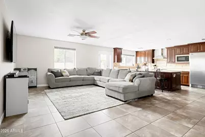 1955 W Shady Glen Avenue, Phoenix, AZ 85023 - Photo 5