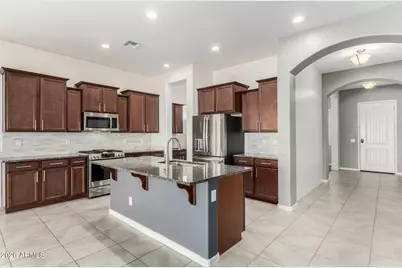 20466 W Legend Trail, Buckeye, AZ 85396 - Photo 9