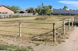 3025 E Hartford Ave, Phoenix, AZ 85032 - Photo 1