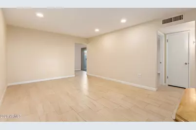 17066 N 106th Avenue, Sun City, AZ 85373 - Photo 3