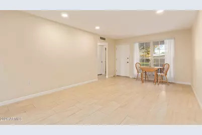 17066 N 106th Avenue, Sun City, AZ 85373 - Photo 5