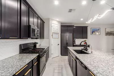 17652 W Straight Arrow Lane, Surprise, AZ 85387 - Photo 19