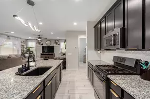 17652 W Straight Arrow Ln, Surprise, AZ 85387 - Photo 21