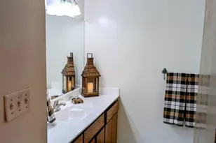 7348 N 7th Pl, Phoenix, AZ 85020 - Photo 19