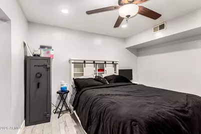 8218 W Osborn Road, Phoenix, AZ 85033 - Photo 13