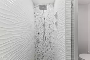 7258 E Loma Ln, Scottsdale, AZ 85258 - Photo 21