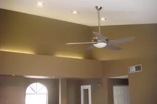 5640 E Bell Rd, Scottsdale, AZ 85254 - Photo 11